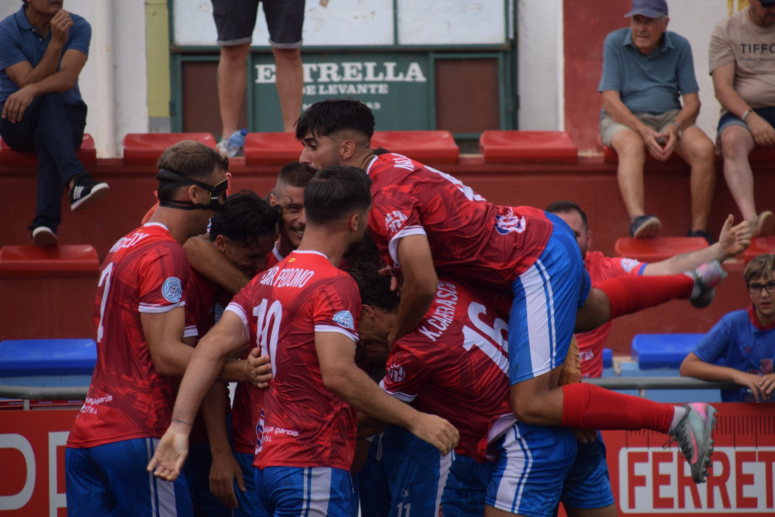 Imagen principal de la crónica del Deportiva Minera 1-0 CD Estepona.
