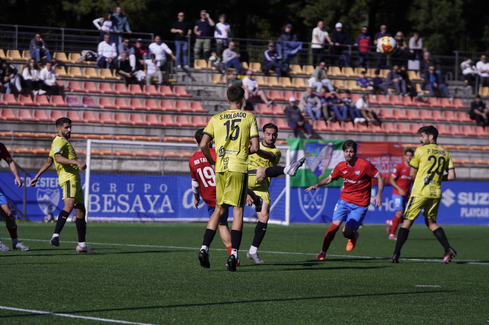 Imagen principal de la crónica del CD Estepona - Deportiva Minera.