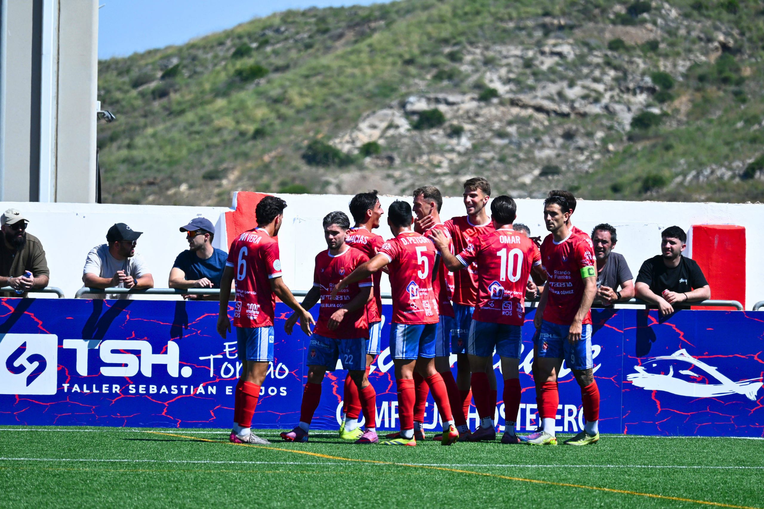 Imagen principal de la crónica del partido.