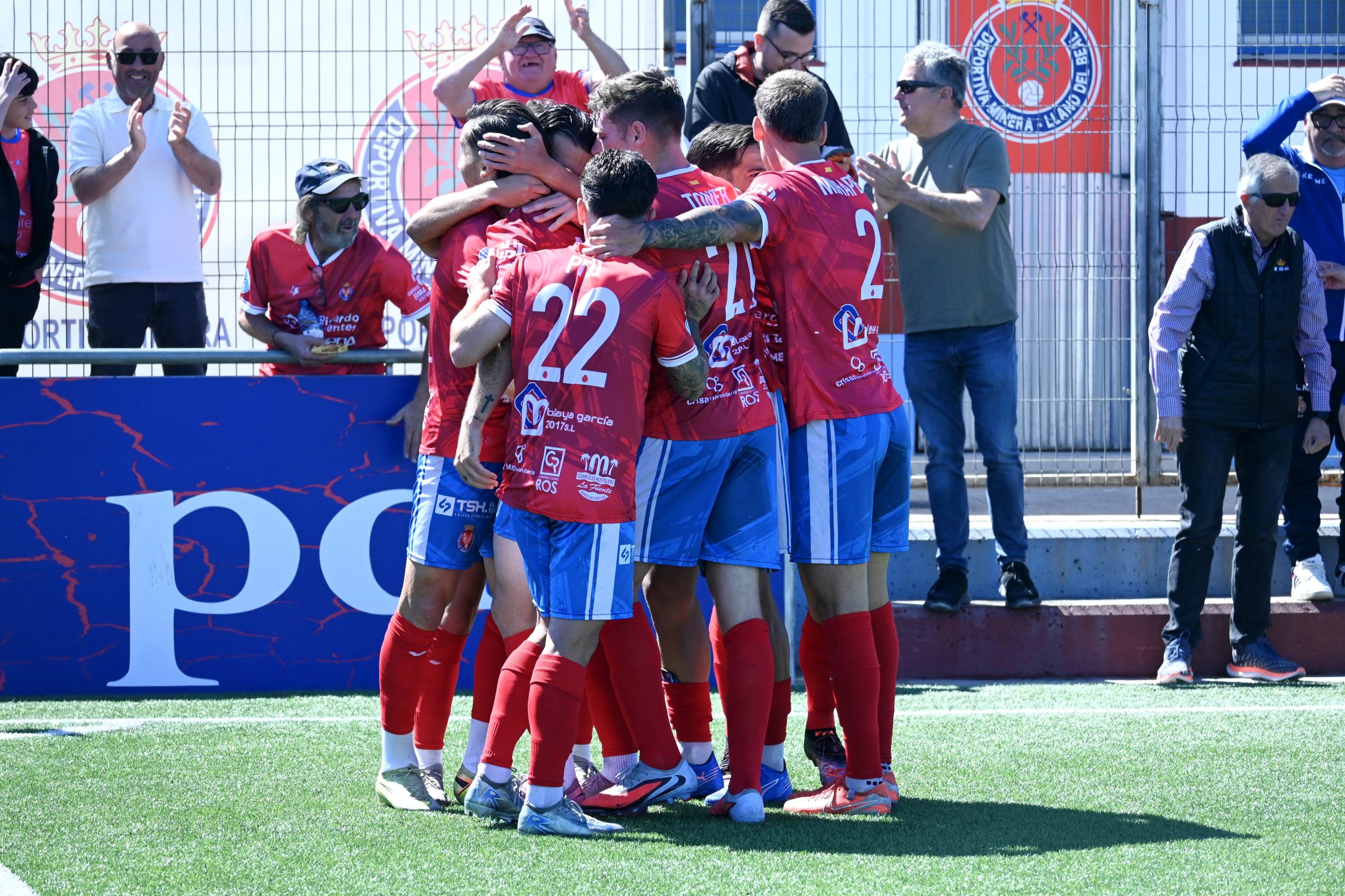Imagen principal de la crónica del Deportiva Minera 2-0 UCAM Murcia CF.