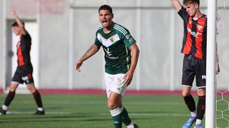 Adri Crespo, un mariscal de primer nivel para la zaga minera